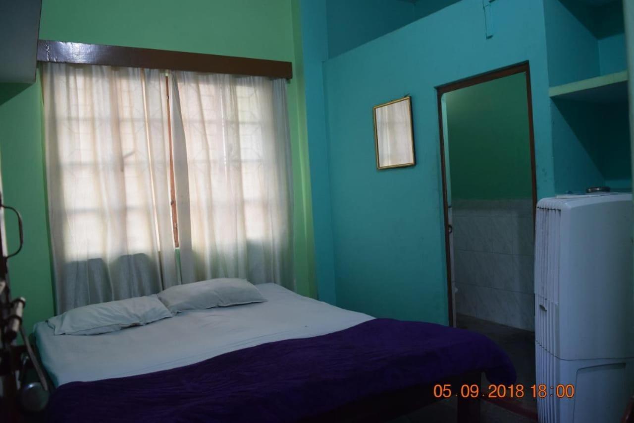 Family Guest House Varanasi Exterior foto